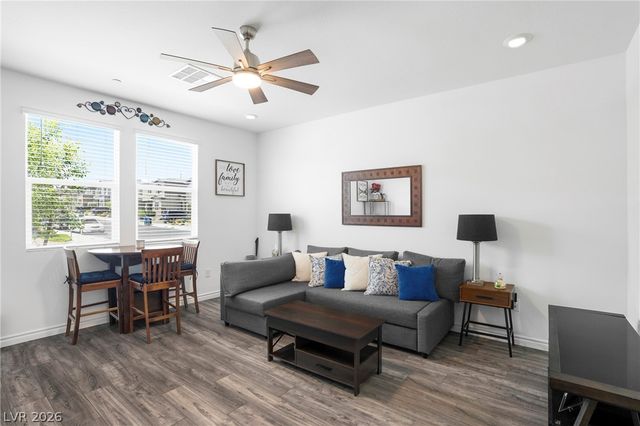 9672 Abel Cliff Street, Las Vegas, NV 89143