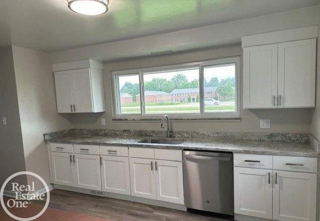 22990 S Nunneley Road, Clinton Township, MI 48035