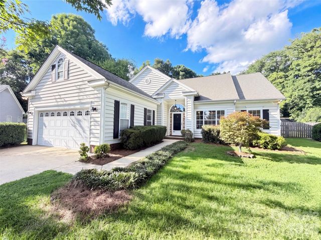 8536 Albury Walk Lane, Charlotte, NC 28277