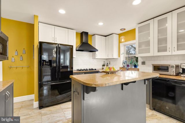 5755 26TH ST NW, Washington, DC 20015