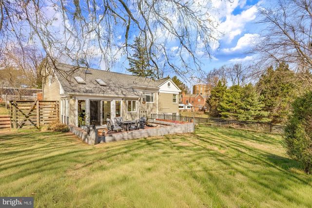 5755 26TH ST NW, Washington, DC 20015