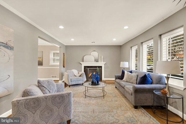 5755 26TH ST NW, Washington, DC 20015