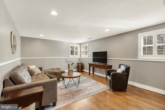 5755 26TH ST NW, Washington, DC 20015