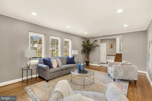 5755 26TH ST NW, Washington, DC 20015