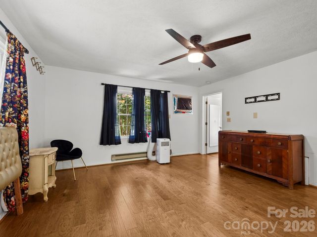 689 S Trade Street, Tryon, NC 28782