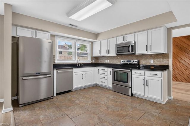 616 Pine Lake DR, Virginia Beach, VA 23462