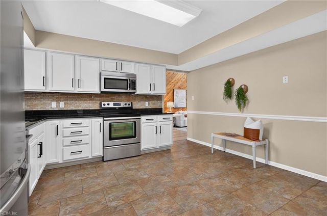 616 Pine Lake DR, Virginia Beach, VA 23462