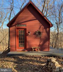 111 ASPERO LN, Falling Waters, WV 25419