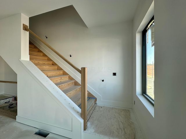 1093 W 3rd Avenue, Columbus, OH 43212