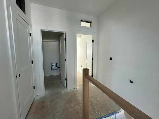 1093 W 3rd Avenue, Columbus, OH 43212