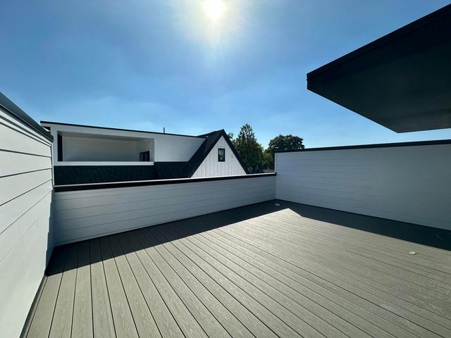 1093 W 3rd Avenue, Columbus, OH 43212