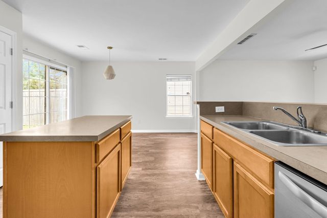 401 Beverly Drive, Summerville, SC 29485