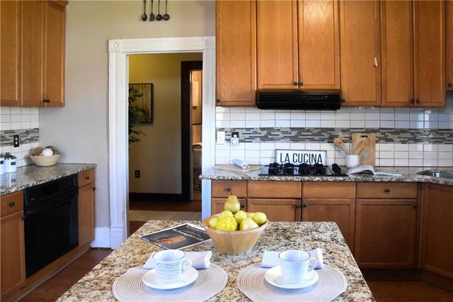 885 White Street SW, Atlanta, GA 30310