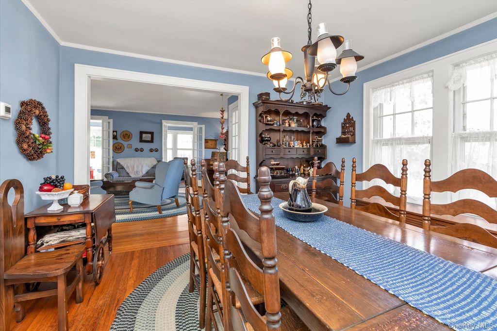 34 Kingsland Place, Babylon, NY 11702 — photo 4