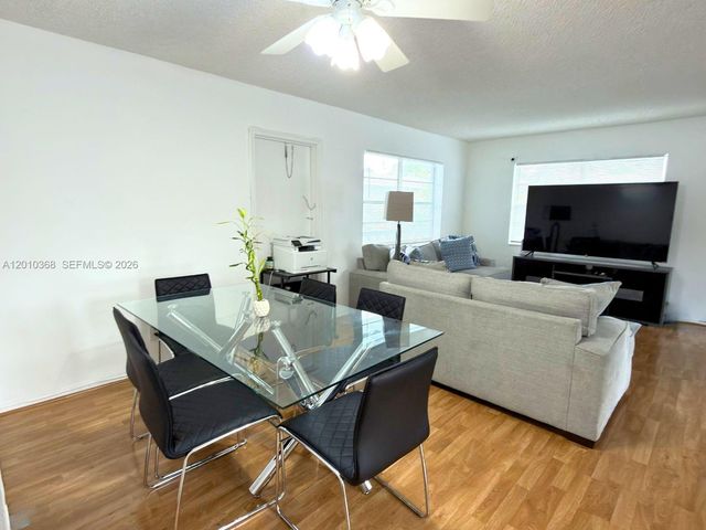5112 Hollywood Blvd 21, Hollywood, FL 33021