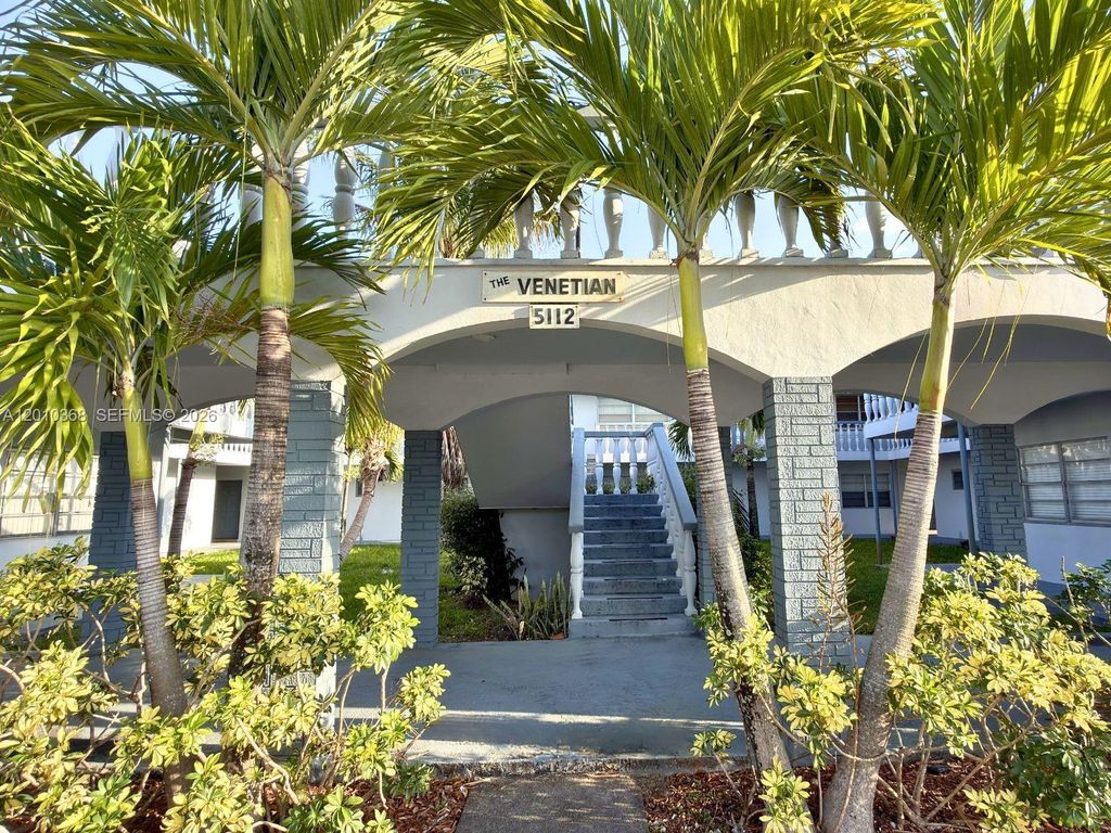 5112 Hollywood Blvd 21, Hollywood, FL 33021