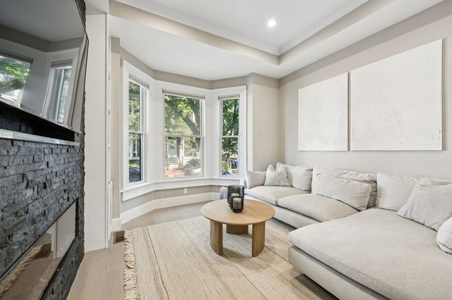 27 Mercer St 1, Boston, MA 02127