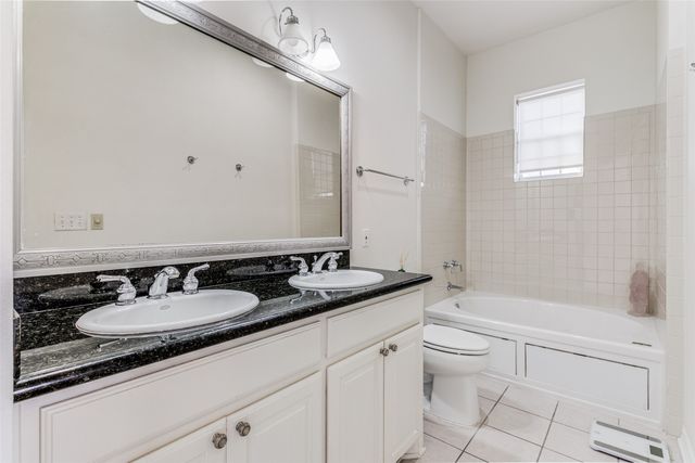 2335 Worthington Street, Dallas, TX 75204