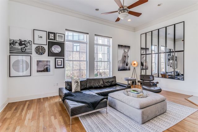 2335 Worthington Street, Dallas, TX 75204