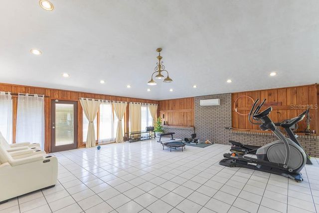 830 NW 111TH LANE, Oxford, FL 34484