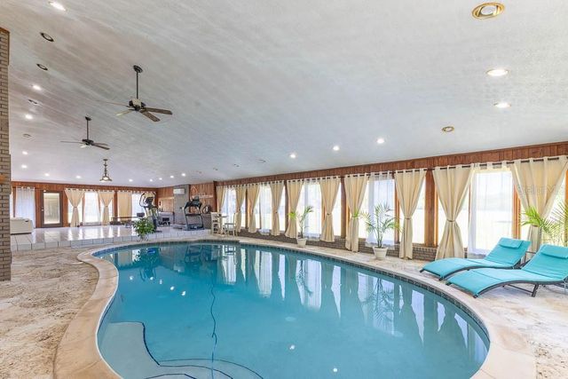 830 NW 111TH LANE, Oxford, FL 34484