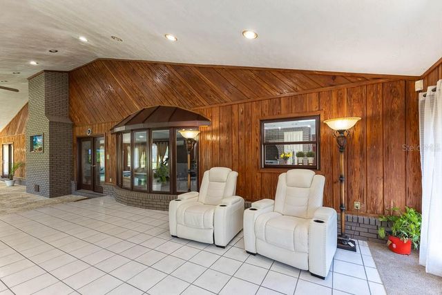 830 NW 111TH LANE, Oxford, FL 34484
