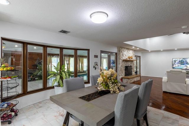 830 NW 111TH LANE, Oxford, FL 34484