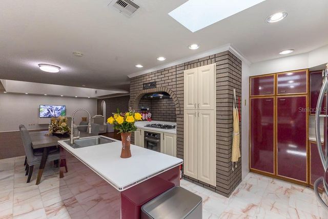 830 NW 111TH LANE, Oxford, FL 34484