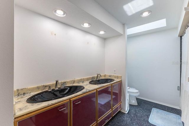 830 NW 111TH LANE, Oxford, FL 34484
