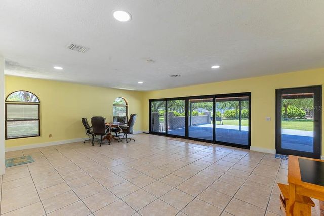 830 NW 111TH LANE, Oxford, FL 34484