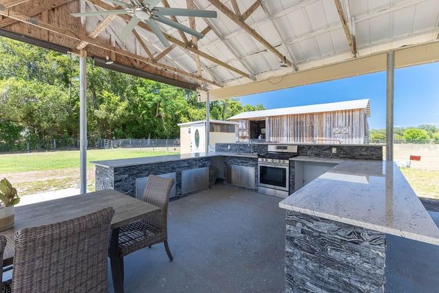 830 NW 111TH LANE, Oxford, FL 34484