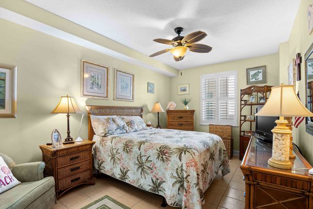 5700 North Ocean Blvd. PH5, North Myrtle Beach, SC 29582