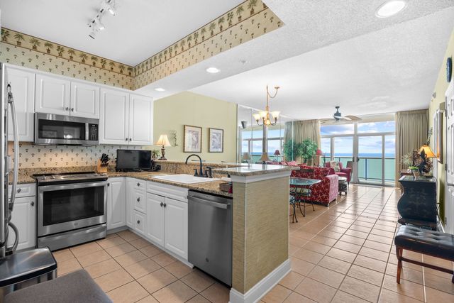 5700 North Ocean Blvd. PH5, North Myrtle Beach, SC 29582