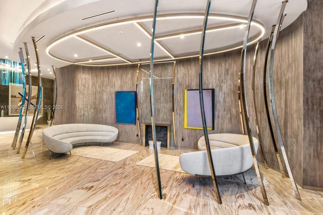 1000 Brickell Plaza 2701, Miami, FL 33131