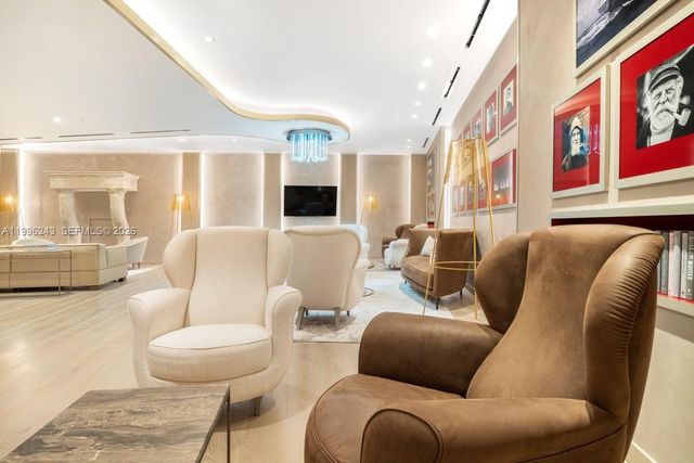 1000 Brickell Plaza 2701, Miami, FL 33131