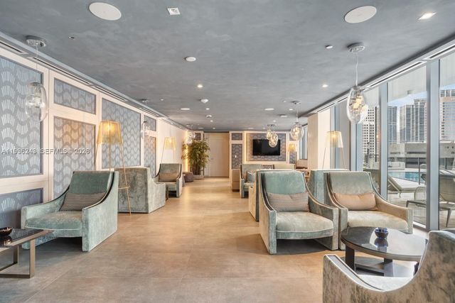 1000 Brickell Plaza 2701, Miami, FL 33131