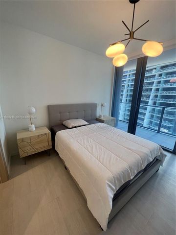 1000 Brickell Plaza 2701, Miami, FL 33131
