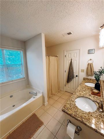 2085 HUNTINGTON HILL Trace, Buford, GA 30519