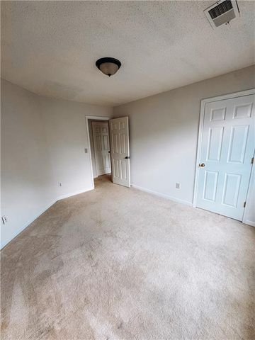 2085 HUNTINGTON HILL Trace, Buford, GA 30519