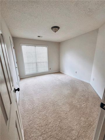 2085 HUNTINGTON HILL Trace, Buford, GA 30519