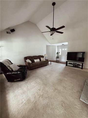 2085 HUNTINGTON HILL Trace, Buford, GA 30519
