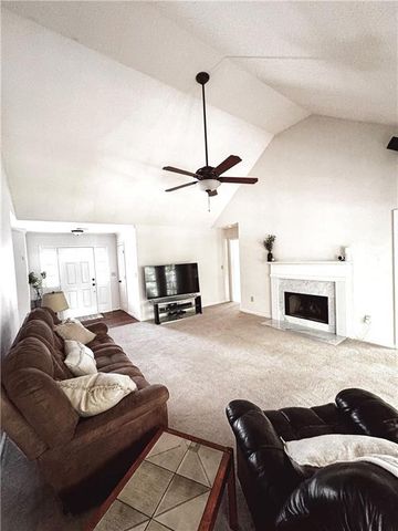 2085 HUNTINGTON HILL Trace, Buford, GA 30519