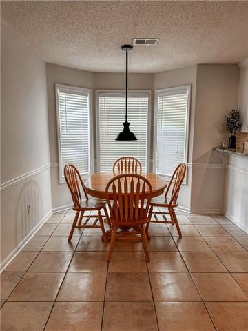 2085 HUNTINGTON HILL Trace, Buford, GA 30519