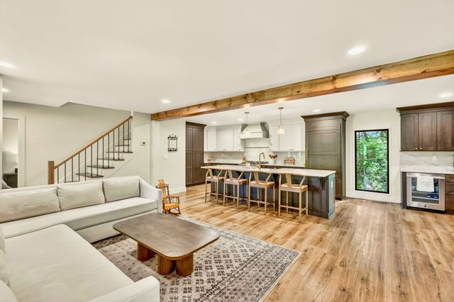 2153 Williamsport Pike, Columbia, TN 38401