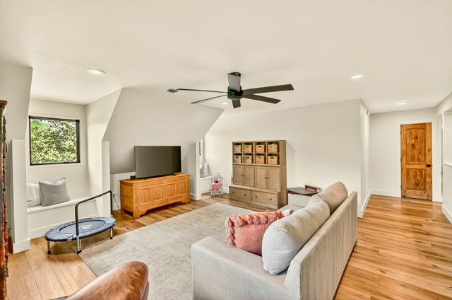 2153 Williamsport Pike, Columbia, TN 38401