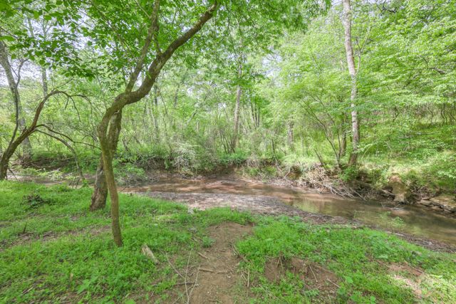 2153 Williamsport Pike, Columbia, TN 38401
