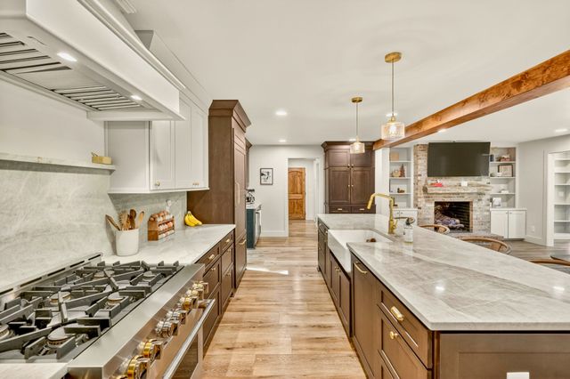2153 Williamsport Pike, Columbia, TN 38401