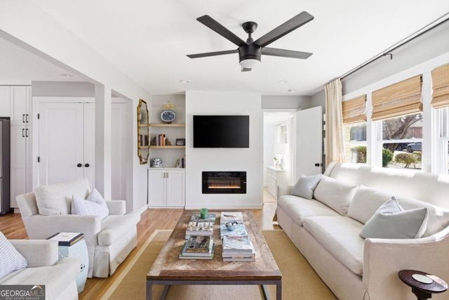 545 Woodale Drive SE, Smyrna, GA 30080