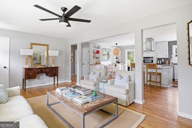 545 Woodale Drive SE, Smyrna, GA 30080