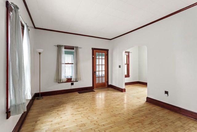 1230 Bay Shore DRIVE, Oshkosh, WI 54901